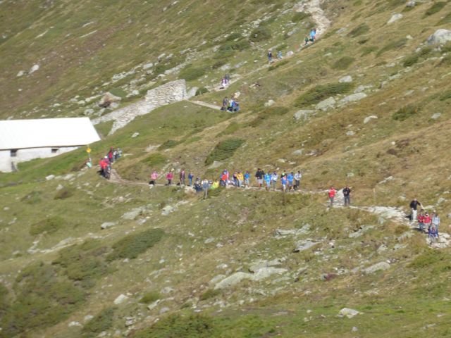 Muattas Murgyl (Pontresina) - People out for a walk above Muottas Murgyl